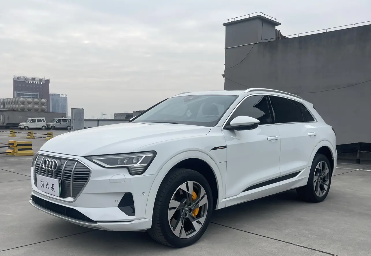 Audi e-tron  из Китая