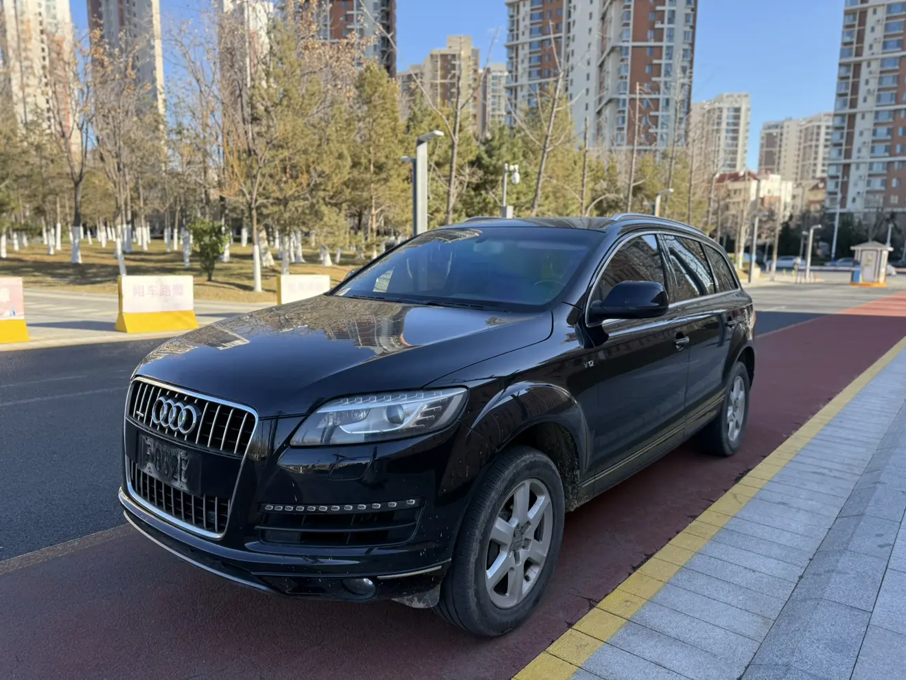 Audi Q7  из Китая