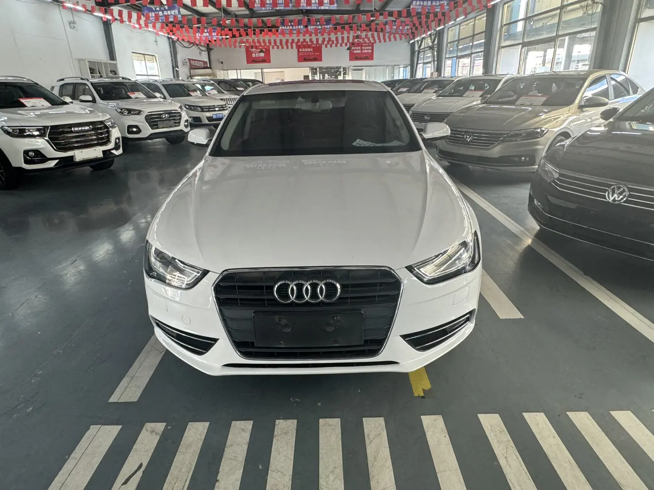 Audi A4L  из Китая