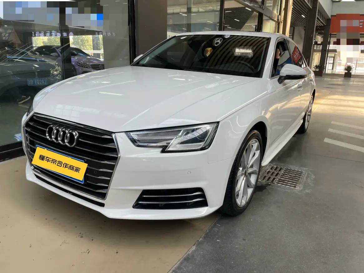 Audi A4L  из Китая