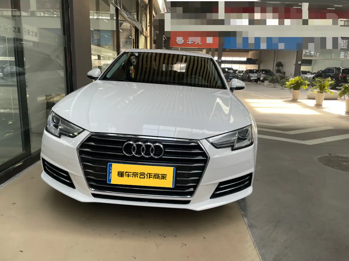 Audi A4L  из Китая