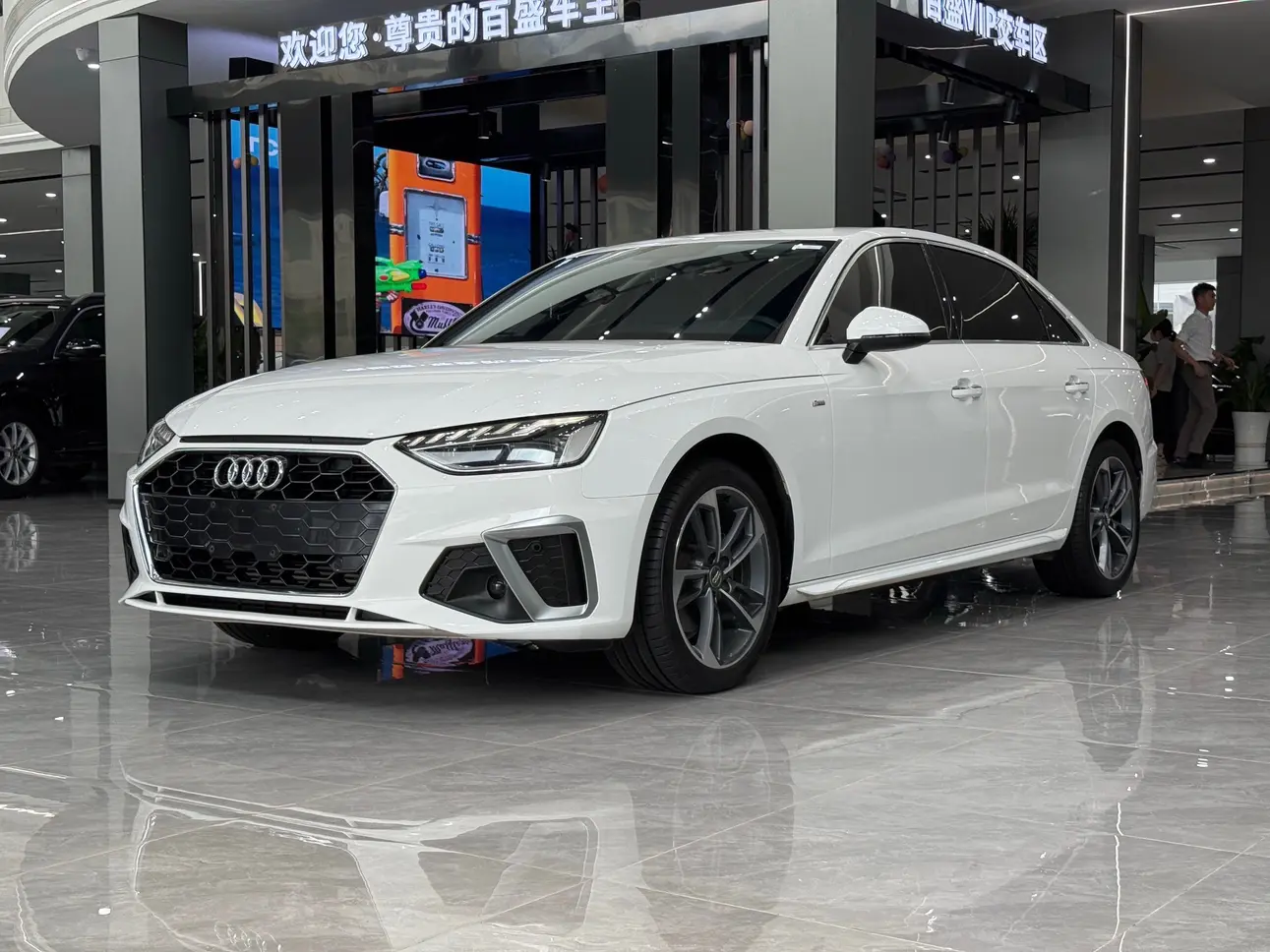 Audi A4L
