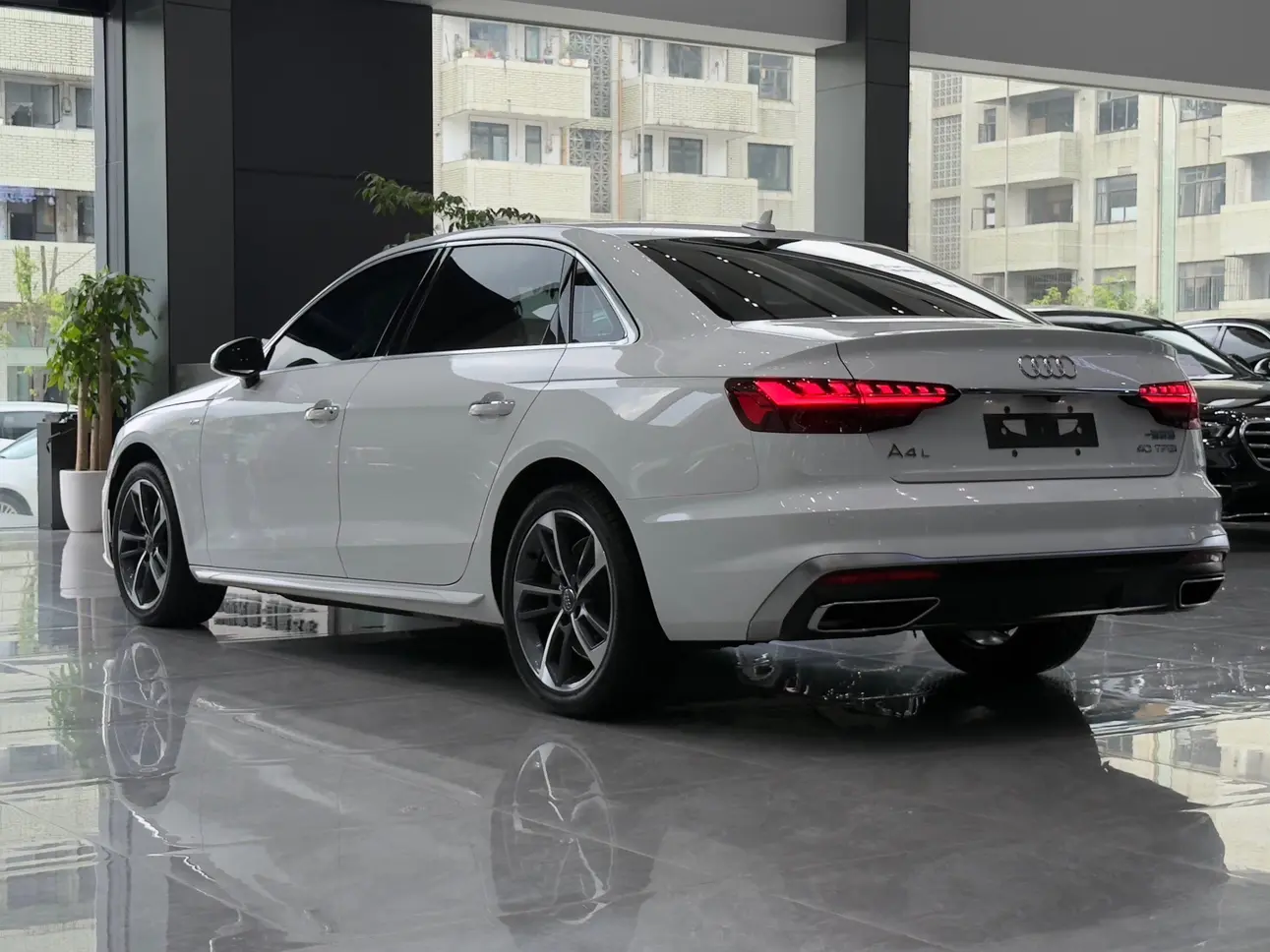 Audi A4L