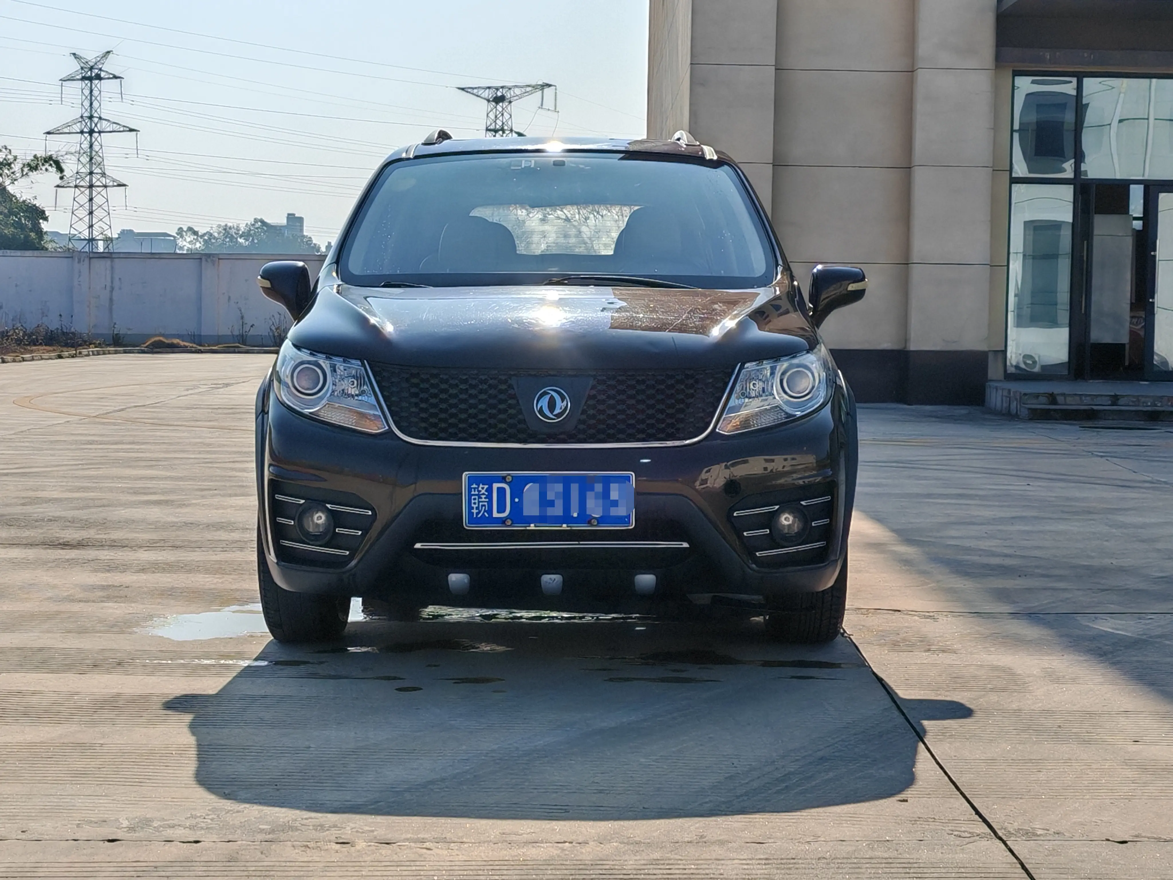 Forthing Jingyi X3  из Китая