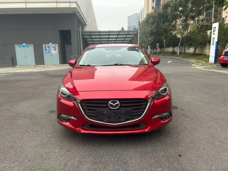 Mazda Axela (Mazda3)  из Китая