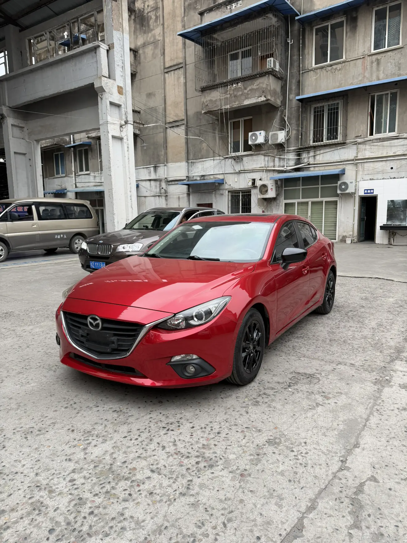 Mazda Axela (Mazda3)  из Китая