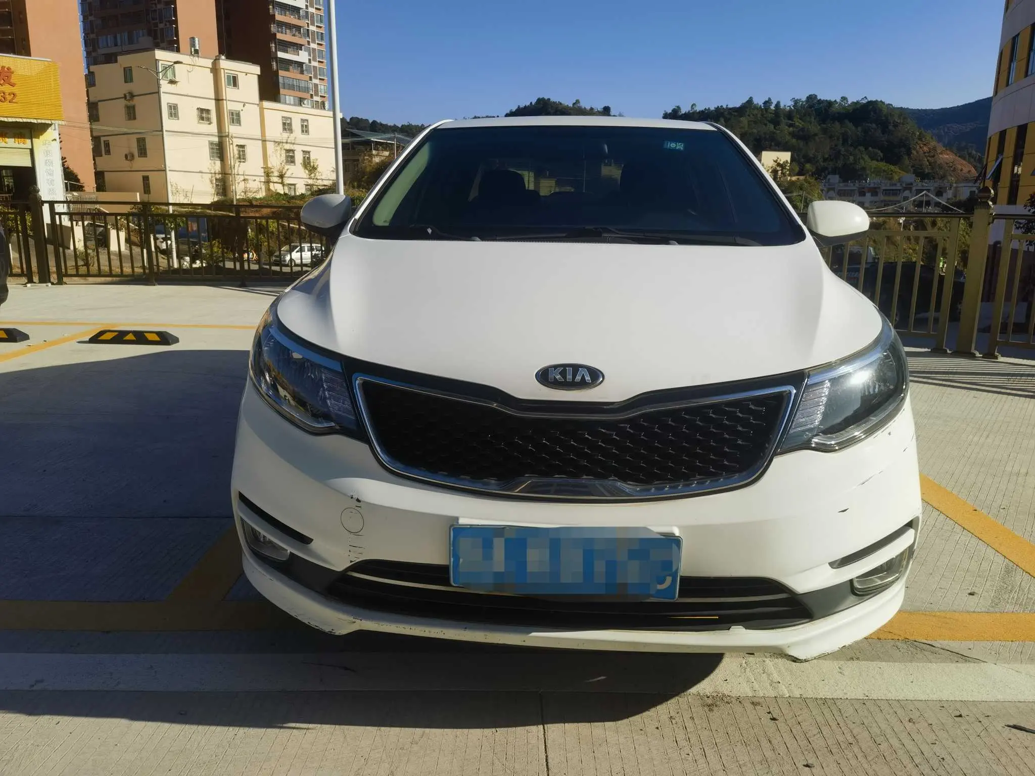 Kia K2  из Китая