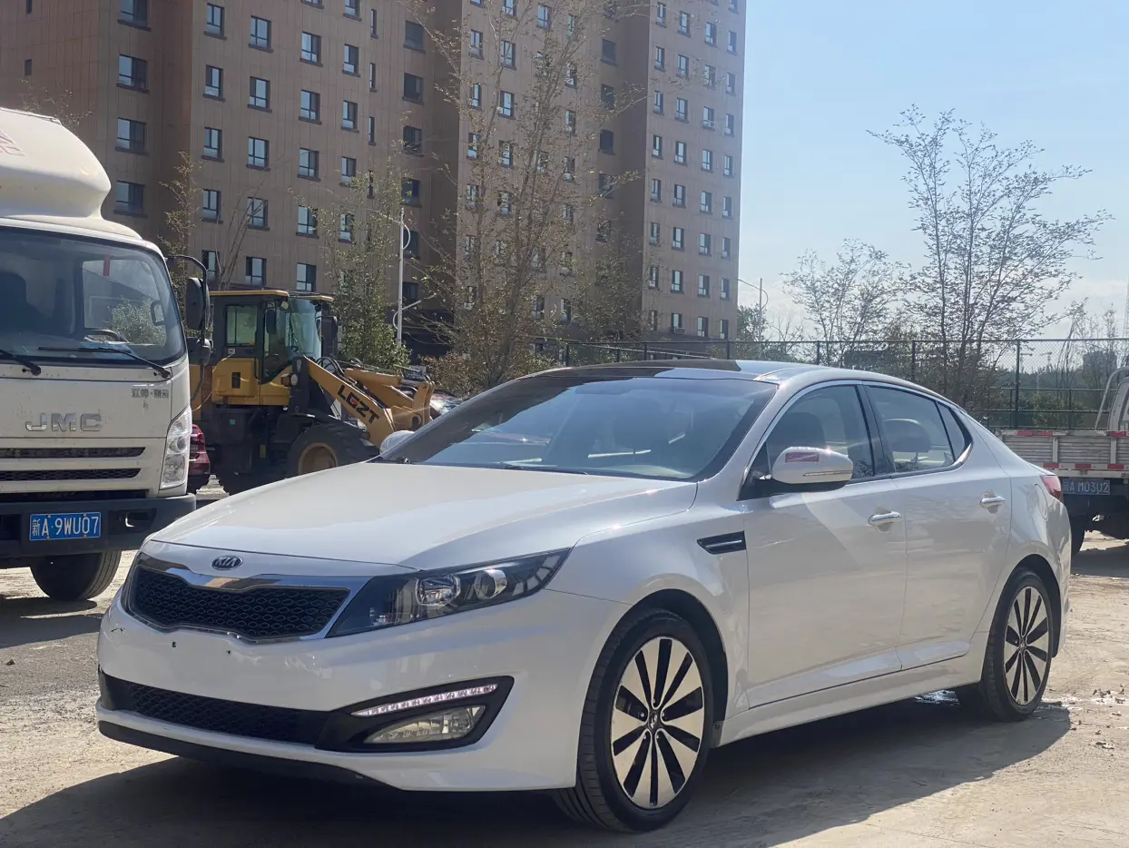 Kia K5  из Китая