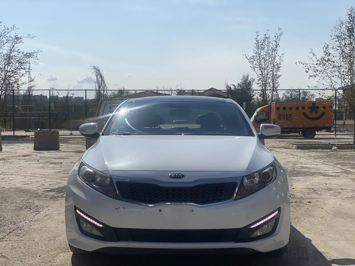 Kia K5  из Китая