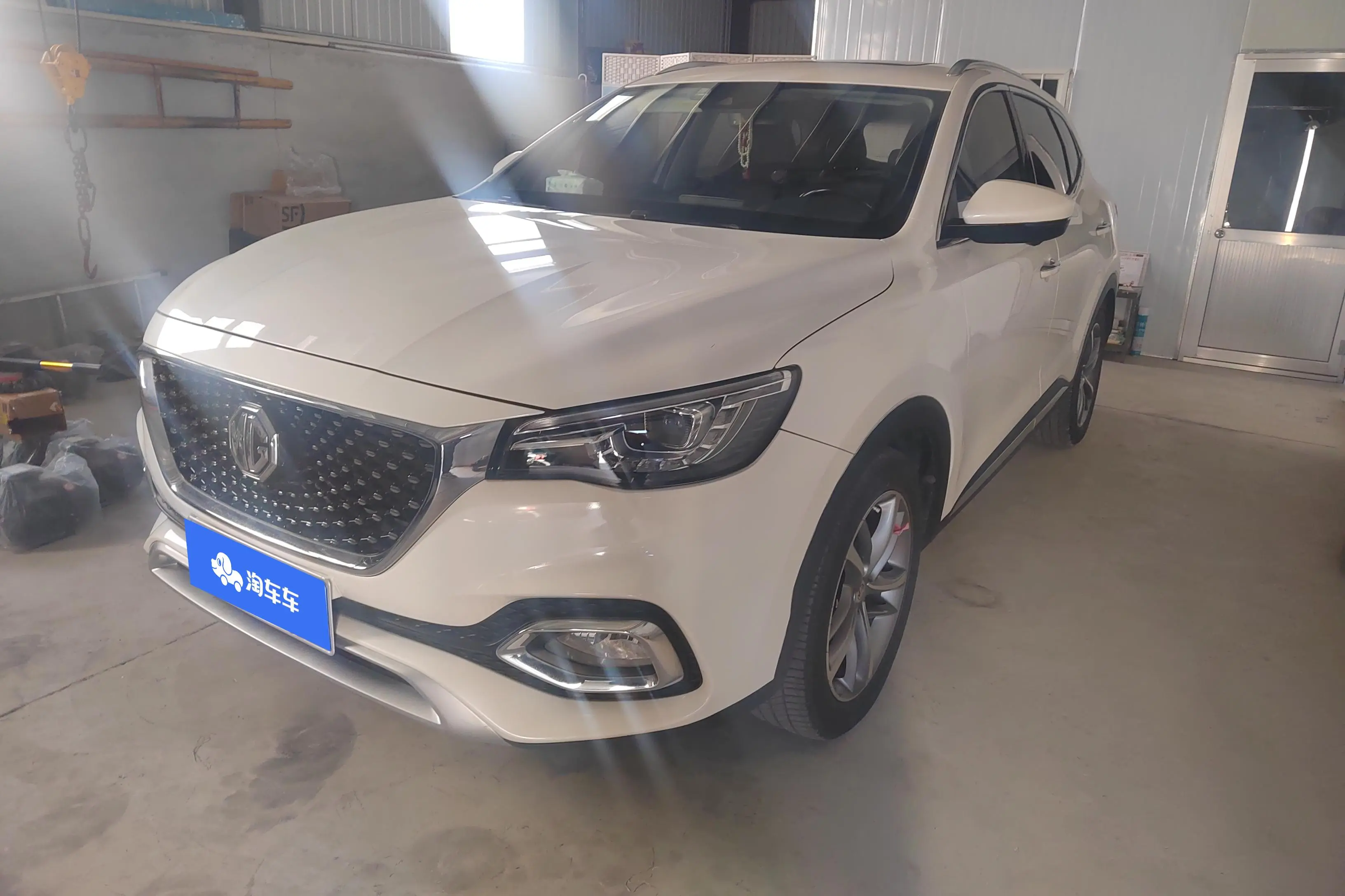 MG H.S.  из Китая