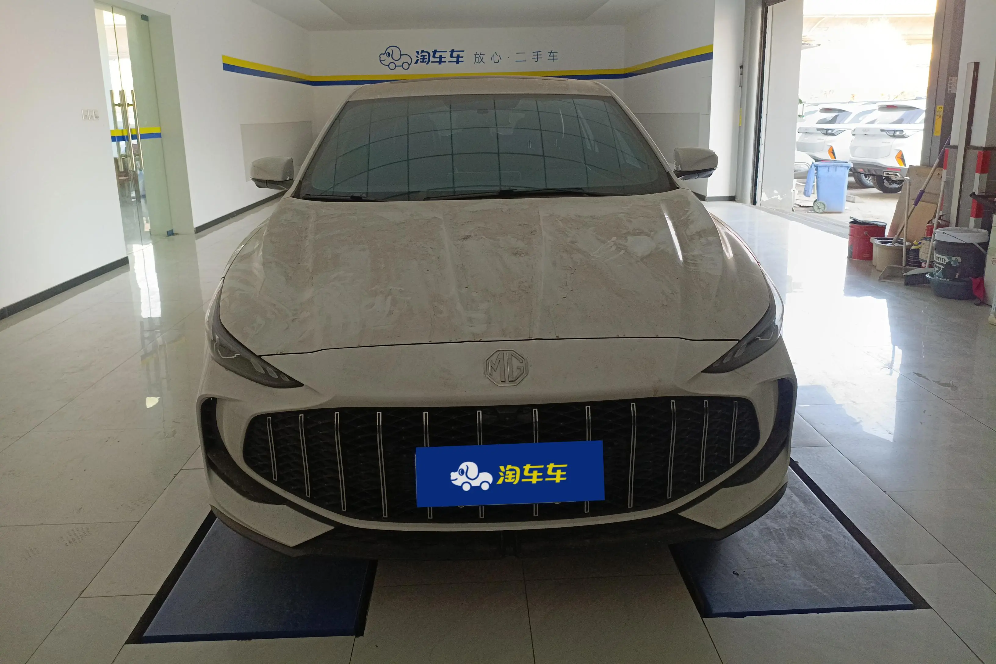 MG 5  из Китая