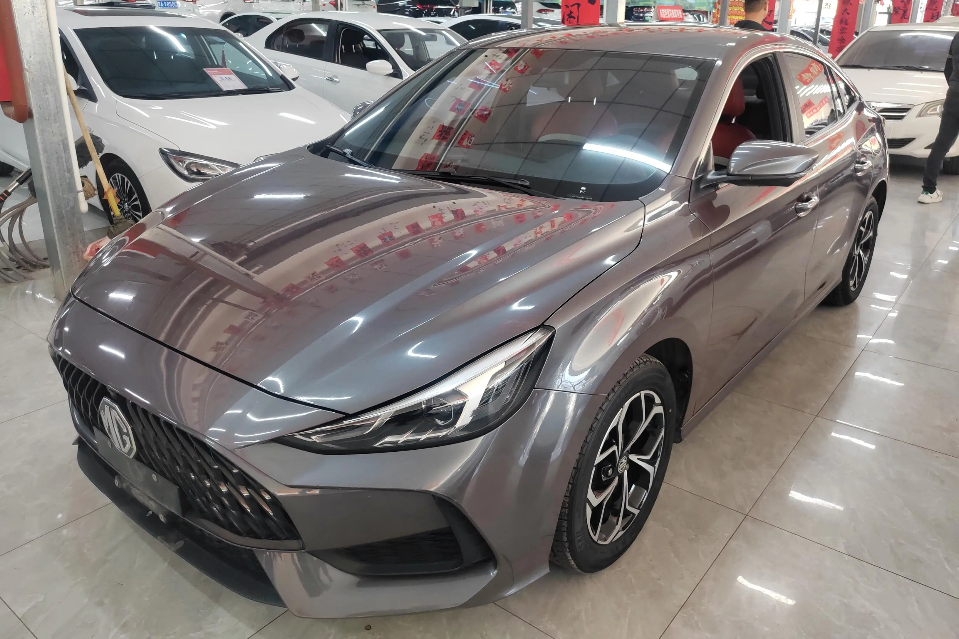 MG 5  из Китая