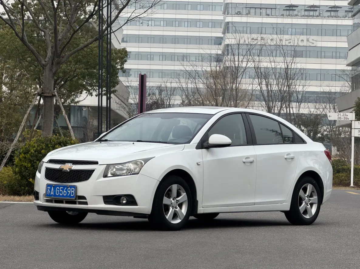 Chevrolet Monza (Cruze)  из Китая