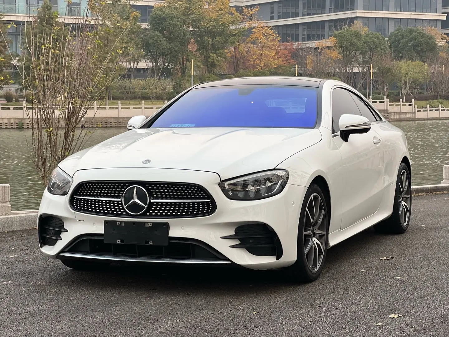 Mercedes-Benz E-Class  из Китая