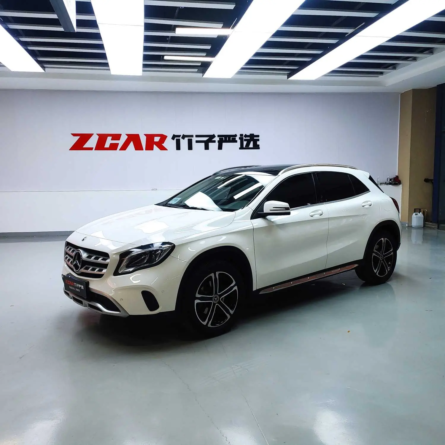 Mercedes-Benz GLA  из Китая