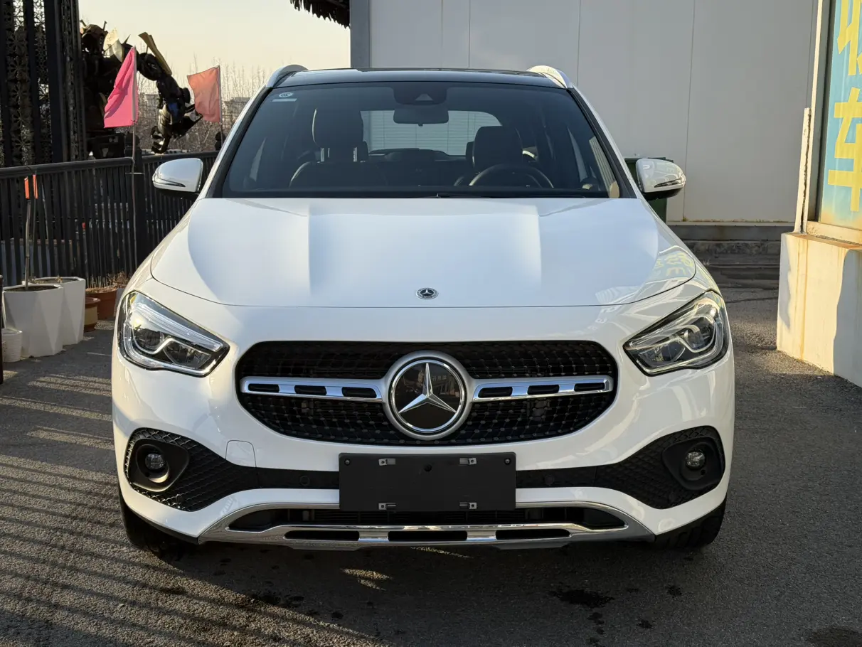 Mercedes-Benz GLA  из Китая