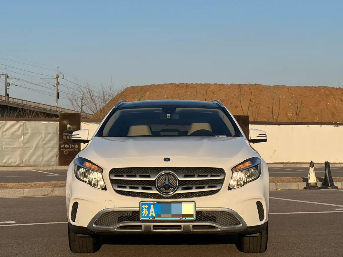 Mercedes-Benz GLA  из Китая