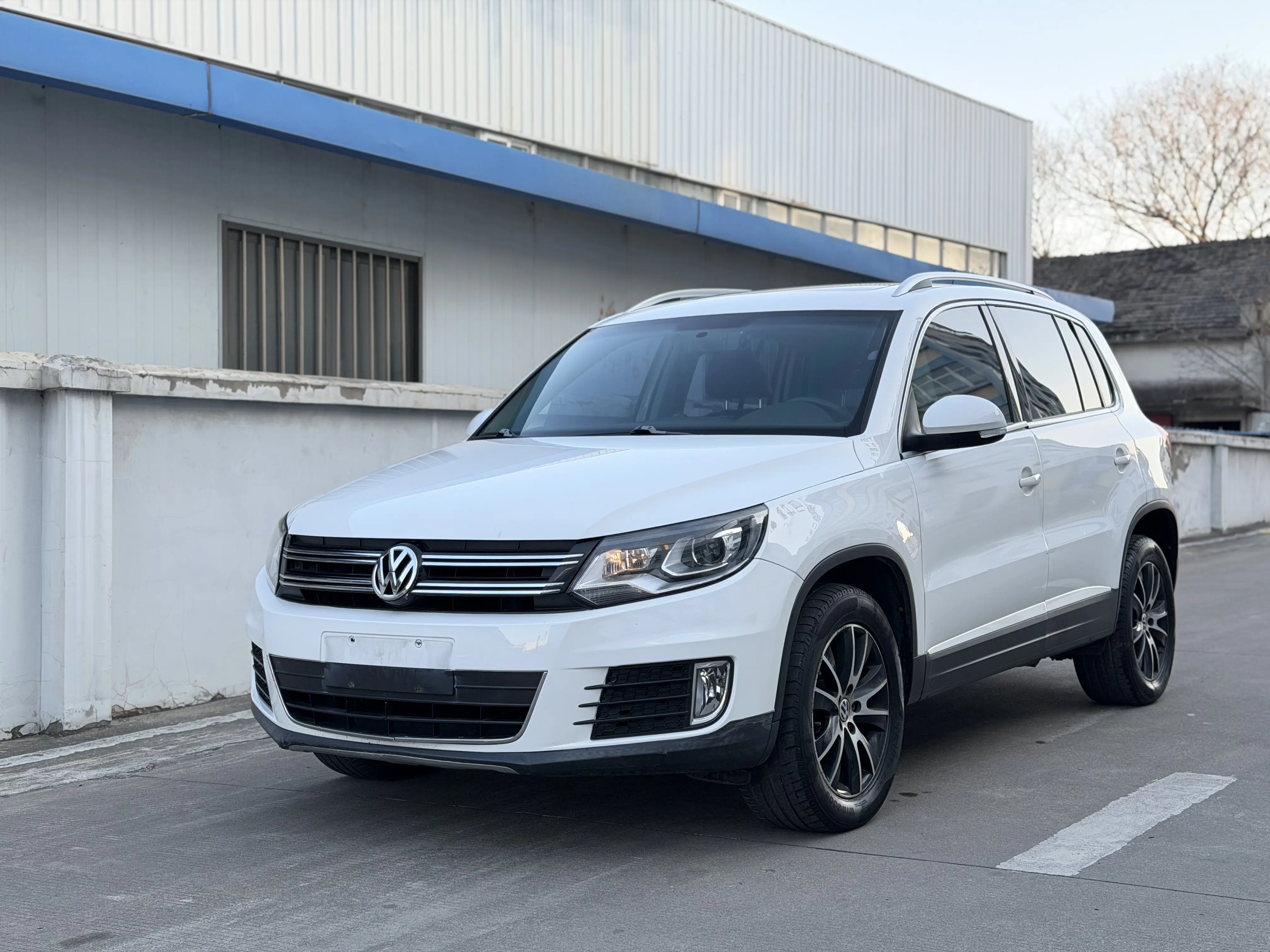 Volkswagen Tiguan  из Китая