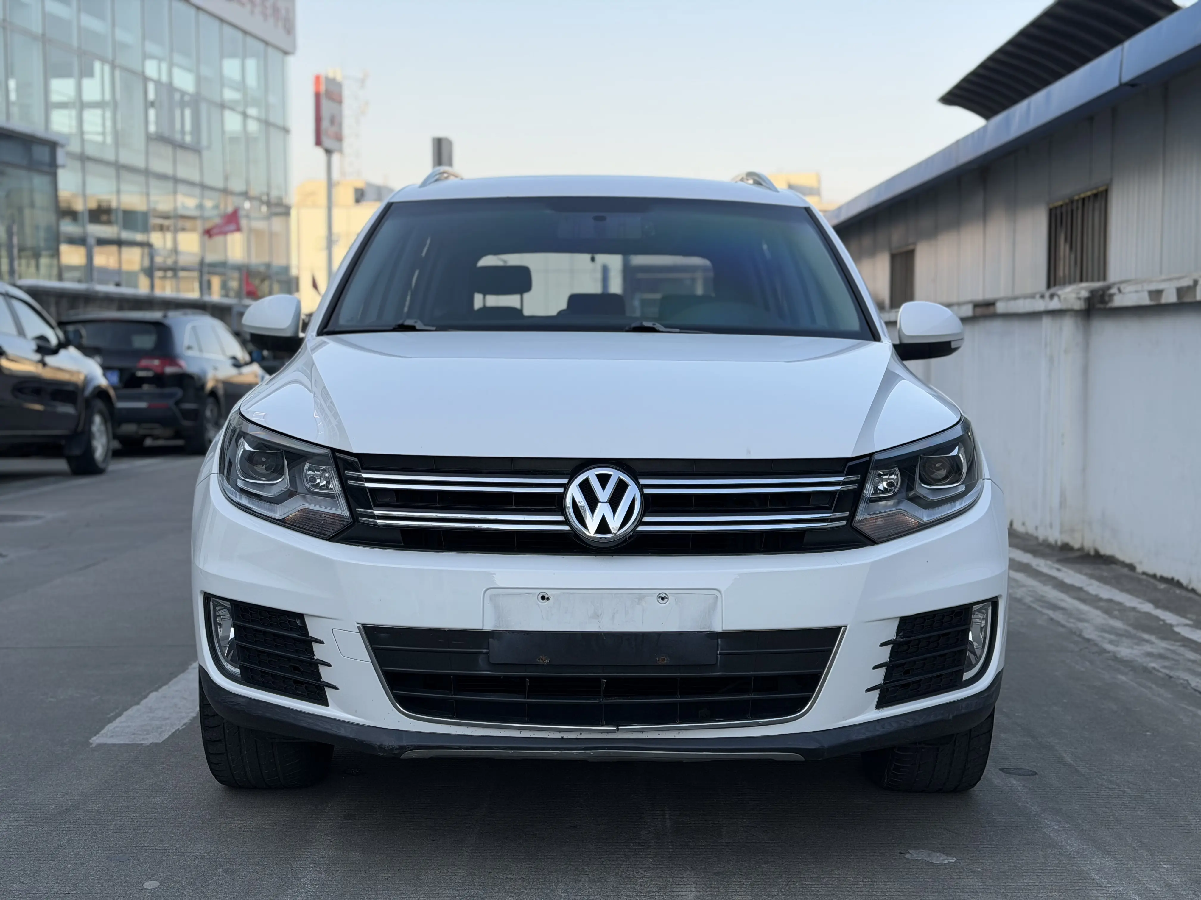Volkswagen Tiguan  из Китая