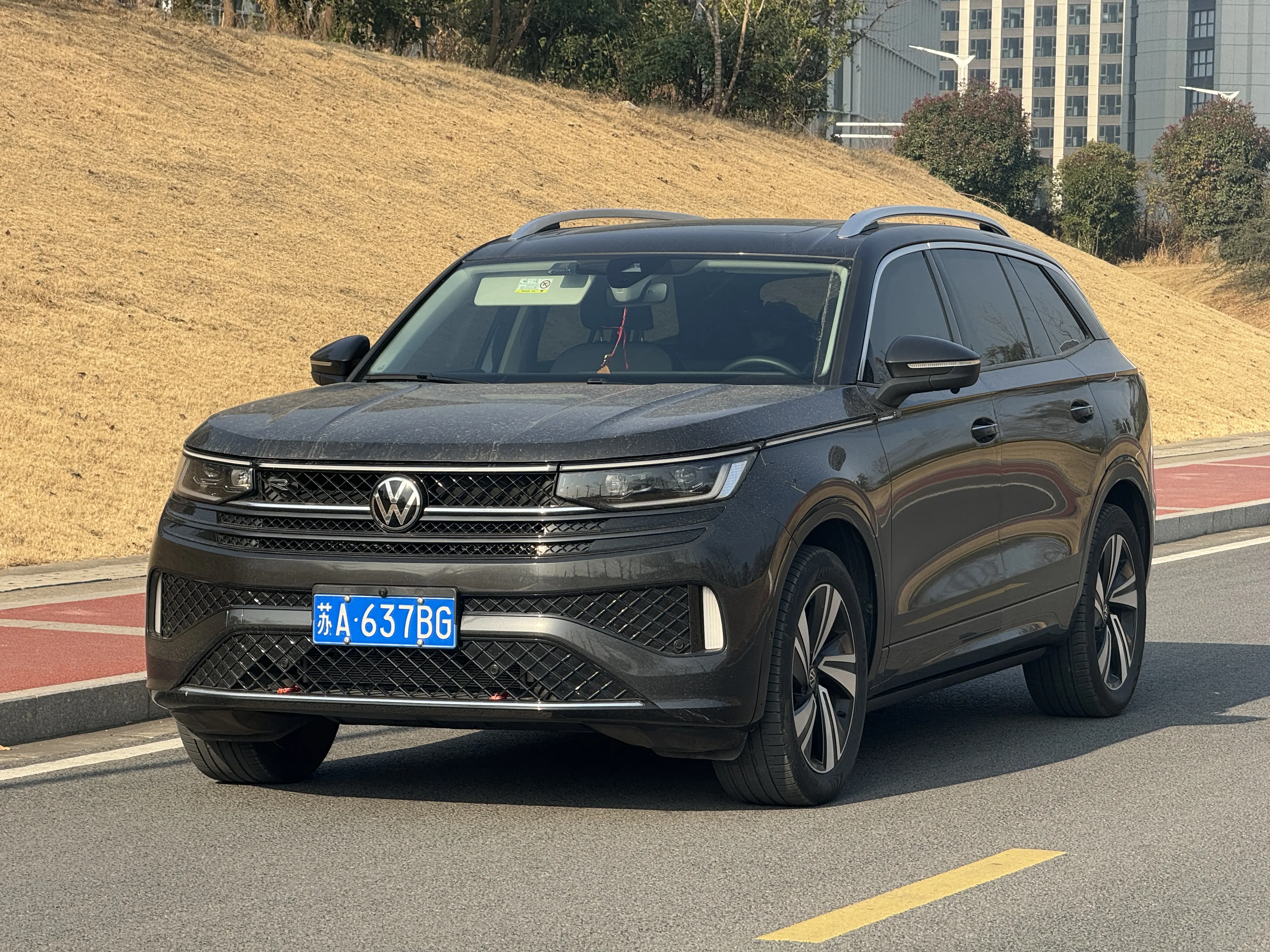 Volkswagen Patrol  из Китая