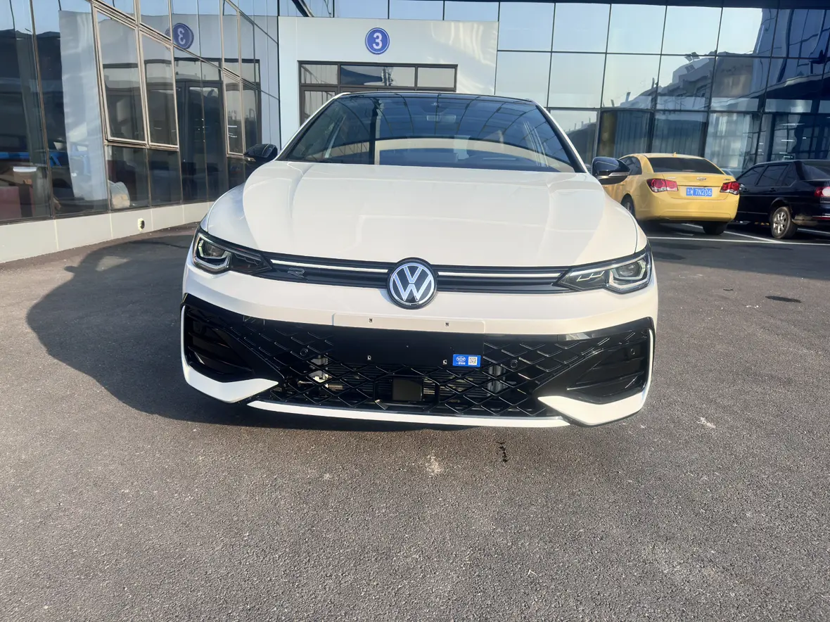 Volkswagen Golf  из Китая