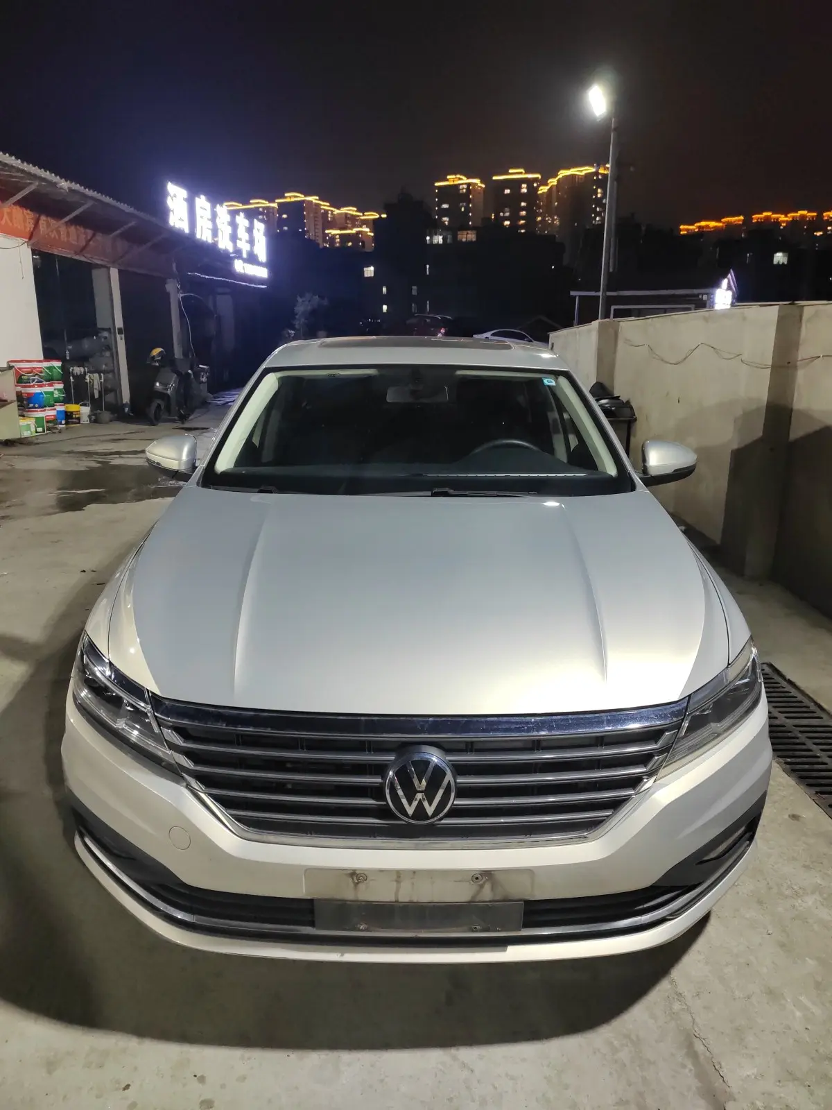 Volkswagen Lavida  из Китая