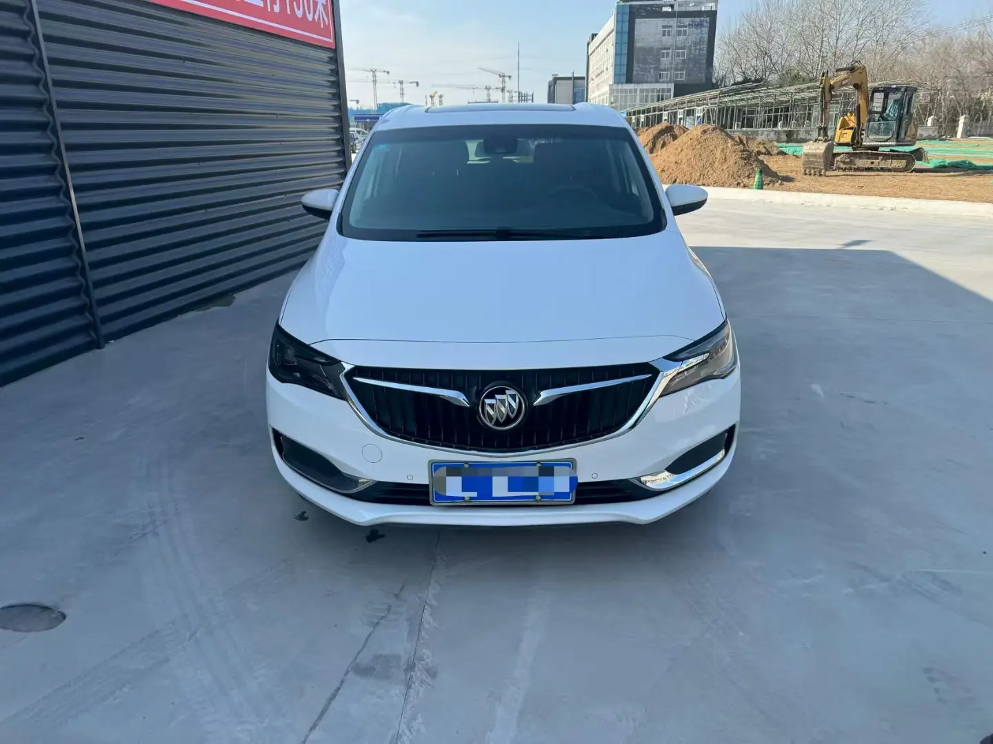 Buick GL6  из Китая