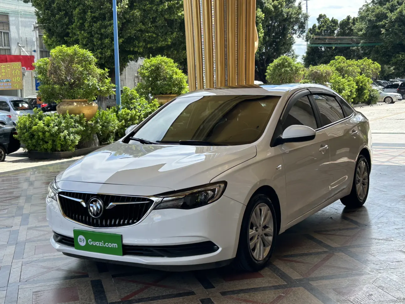 Buick Yinglang  из Китая