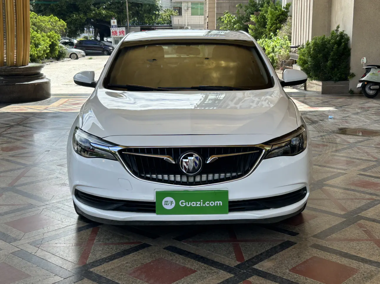 Buick Yinglang  из Китая