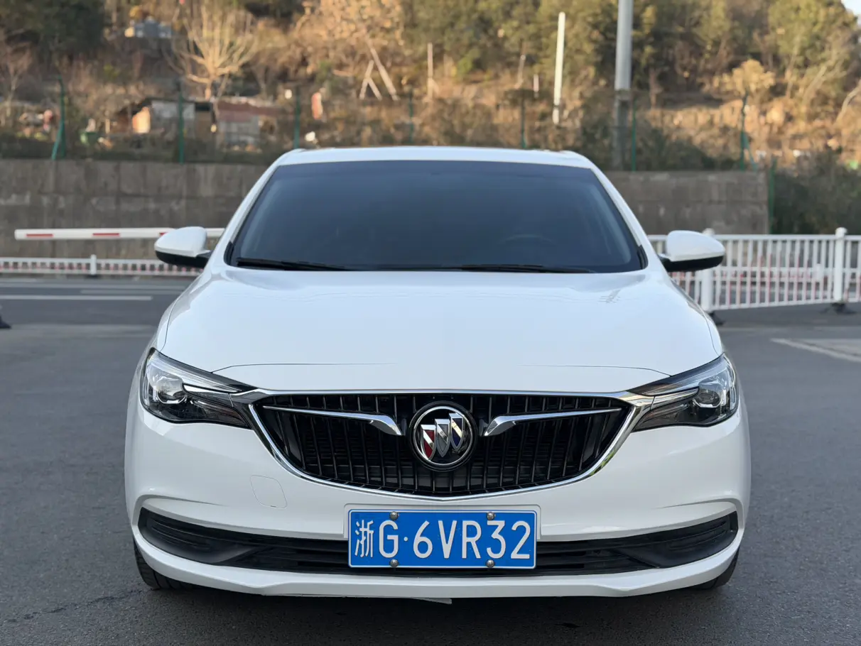 Buick Yinglang  из Китая