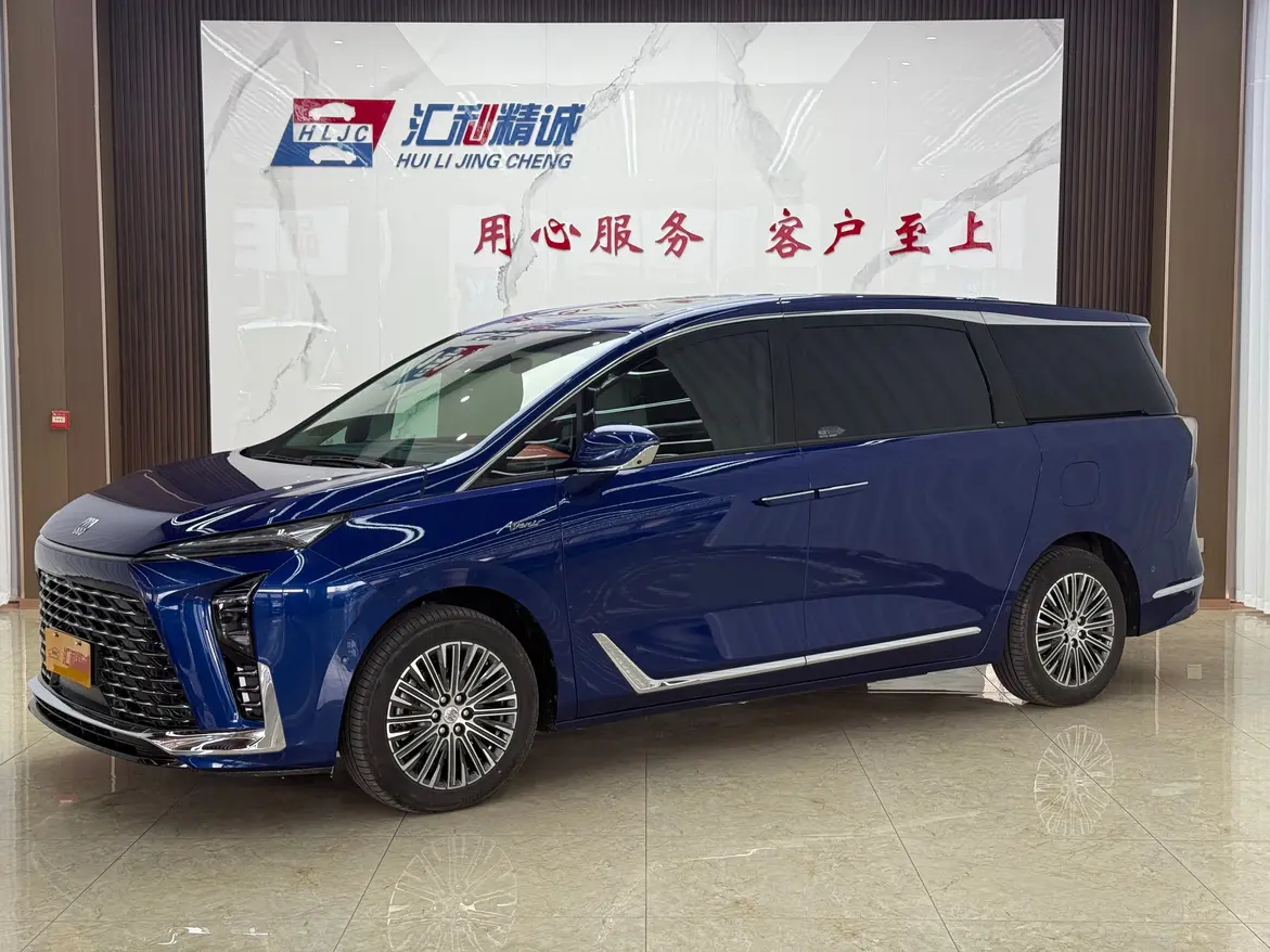 Buick GL8 PHEV  из Китая