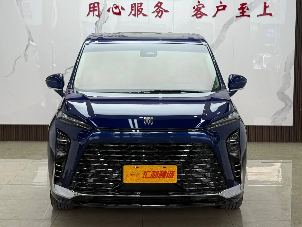 Buick GL8 PHEV  из Китая