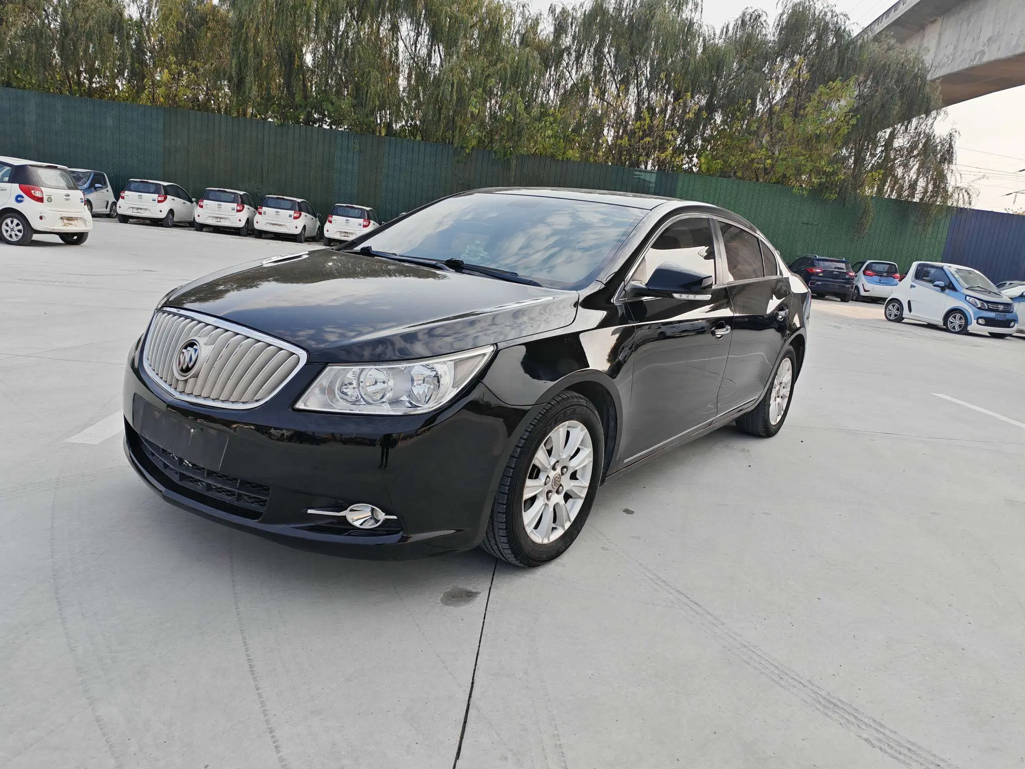 Buick LaCrosse  из Китая