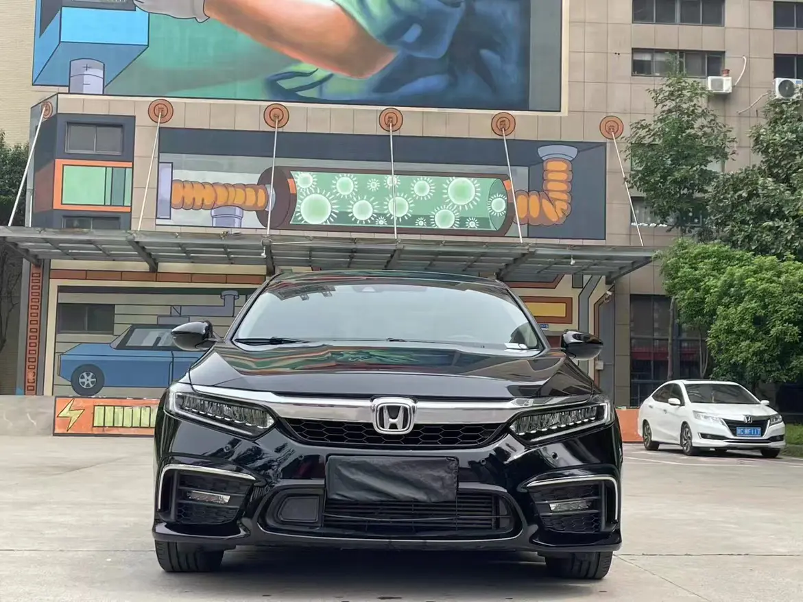 Honda Inspire (Yingshipai)  из Китая