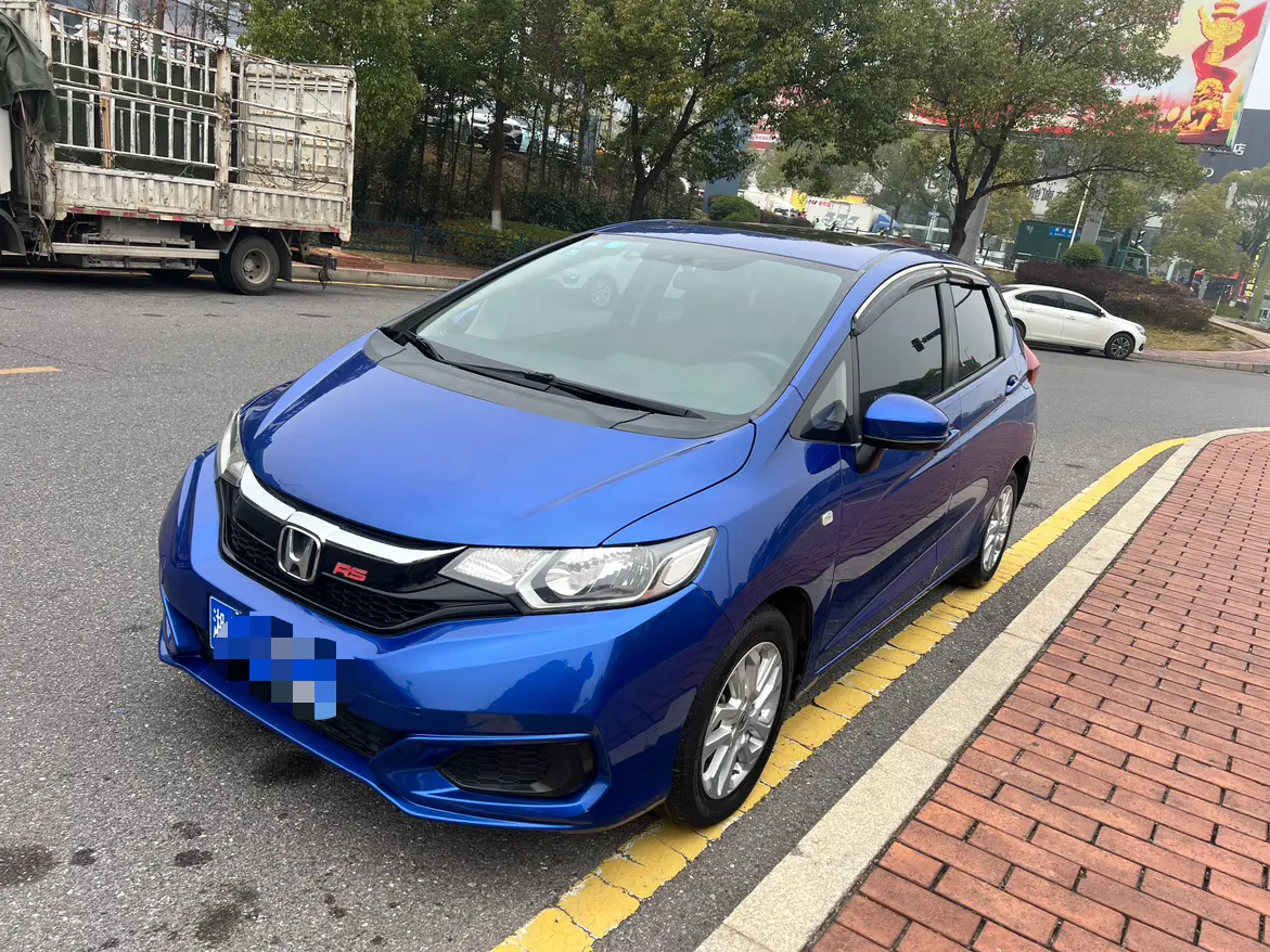 Honda Fit  из Китая