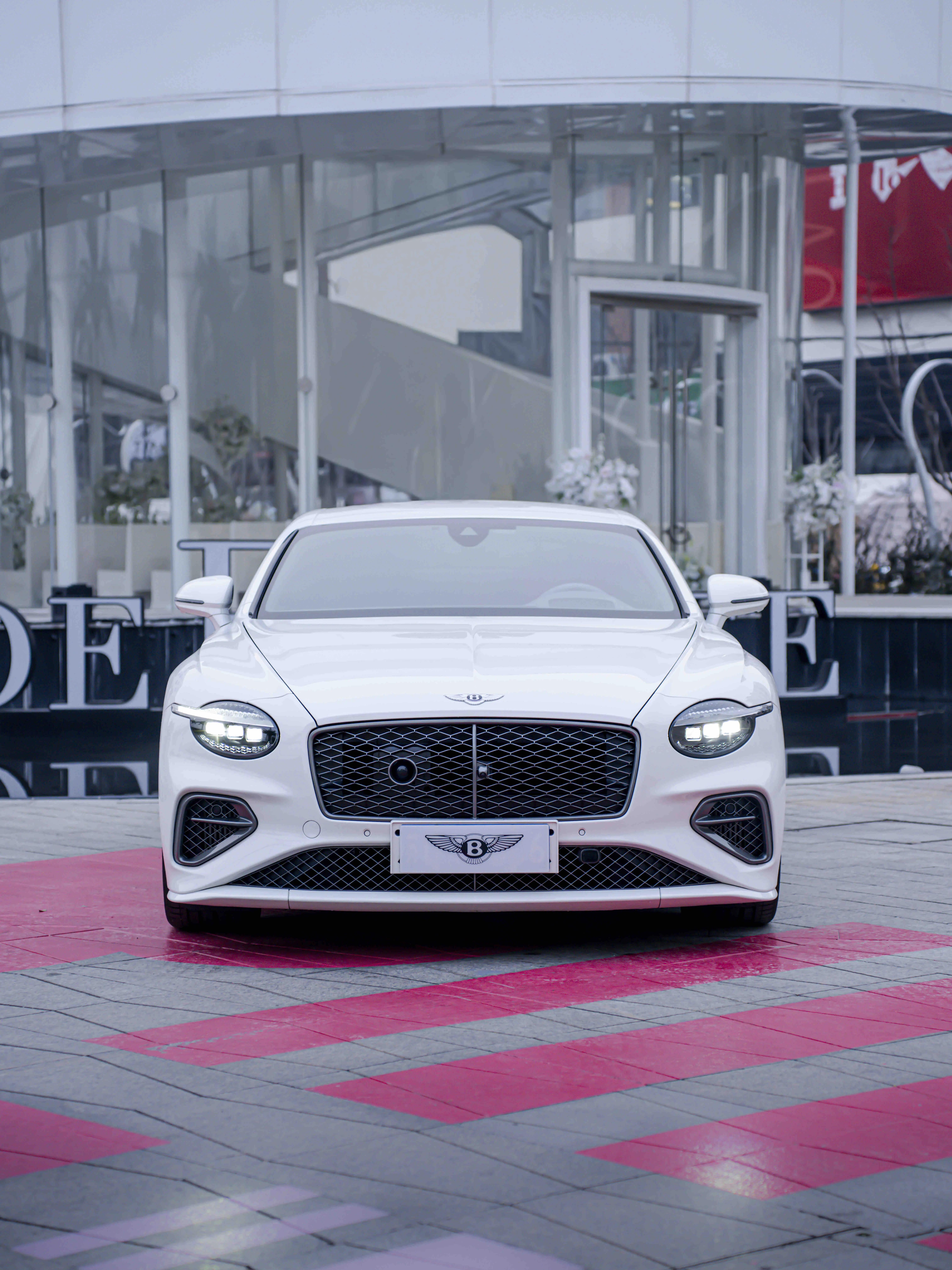 Bentley Continental PHEV  из Китая