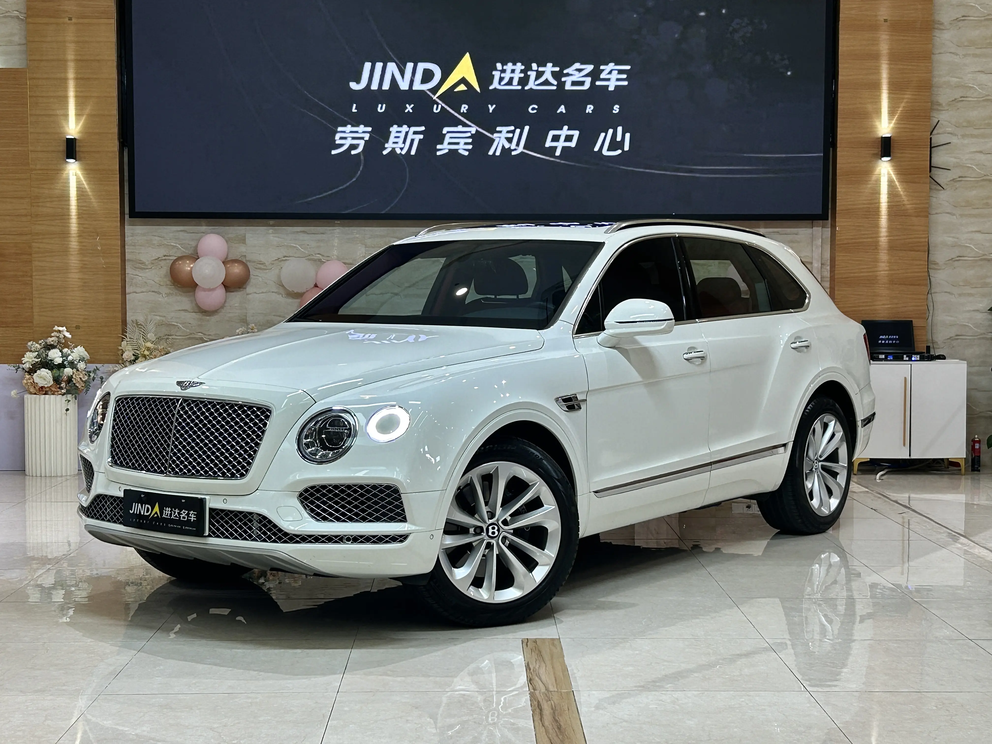 Bentley Bentayga  из Китая