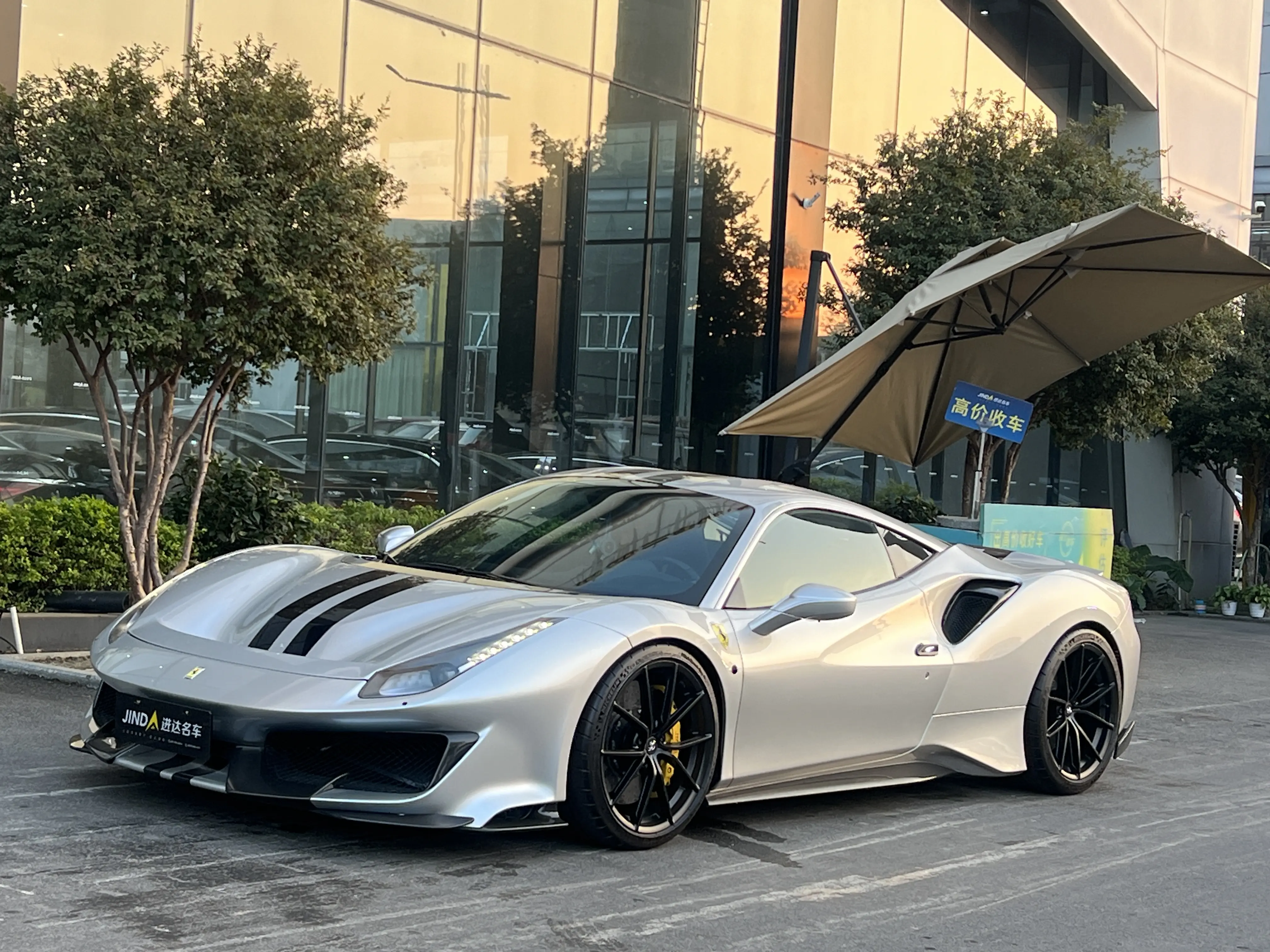 Ferrari 488  из Китая