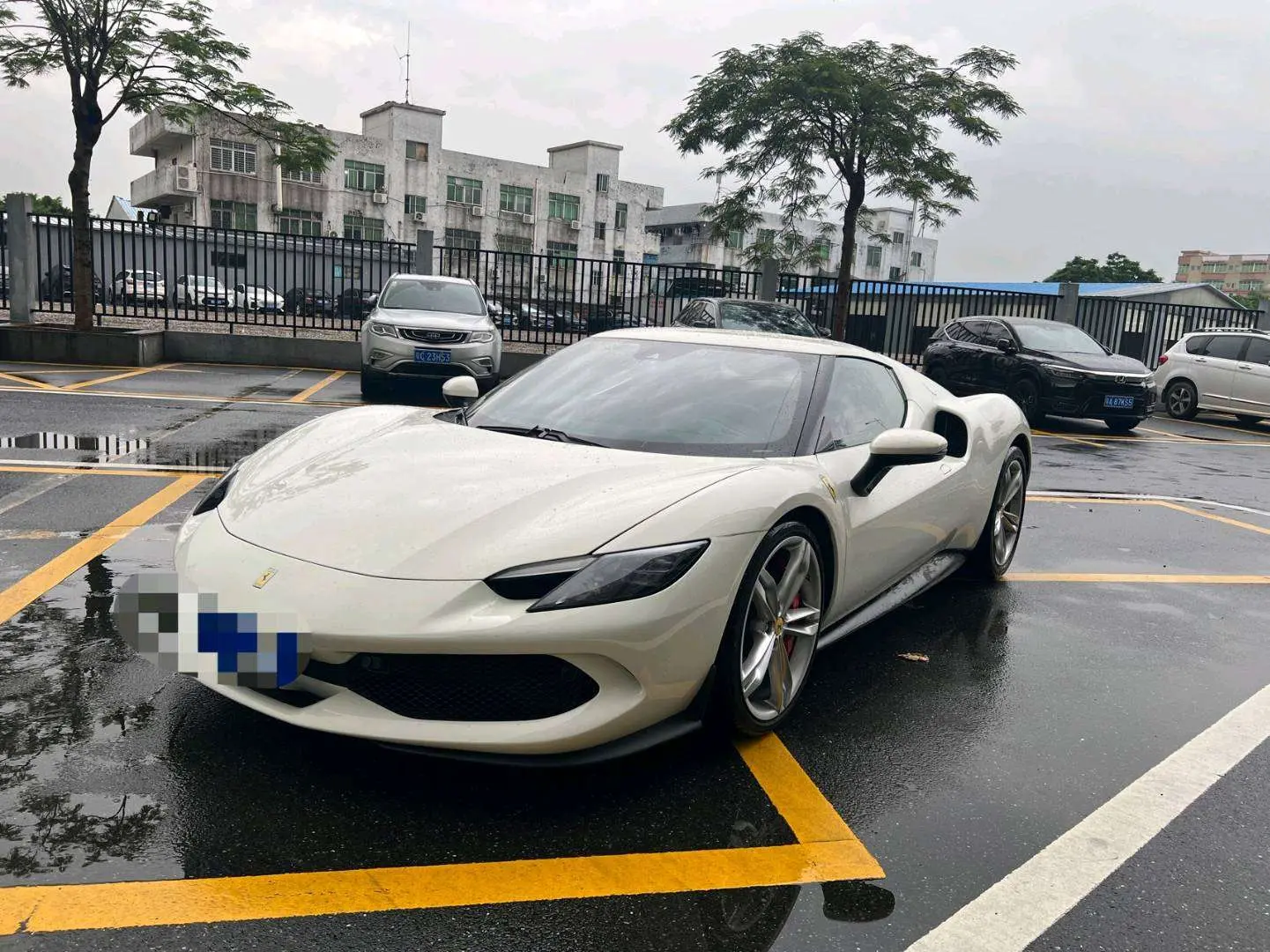 Ferrari 296  из Китая