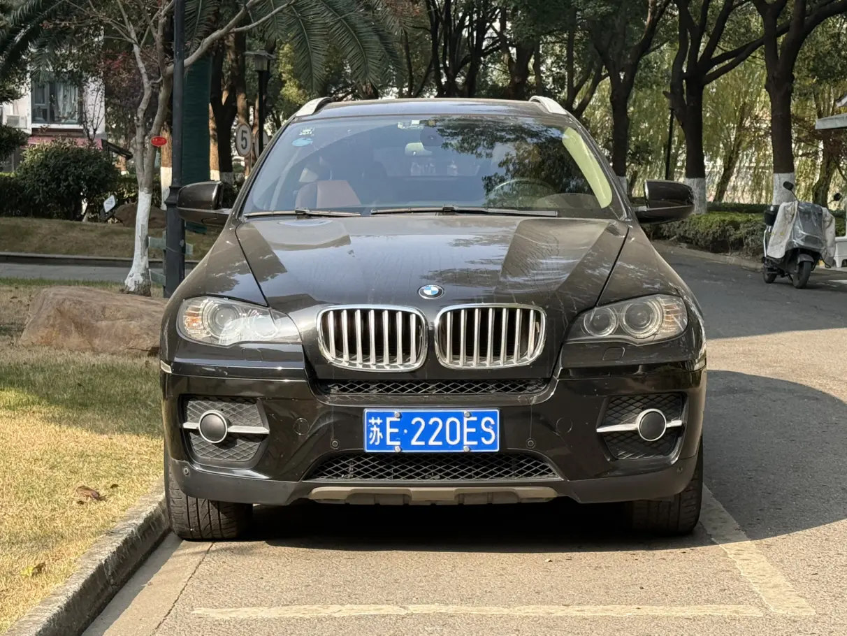 BMW X6  из Китая