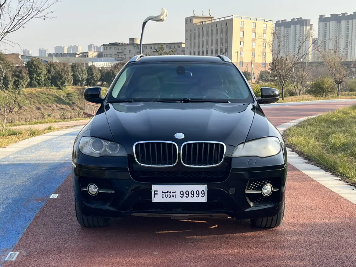 BMW X6  из Китая
