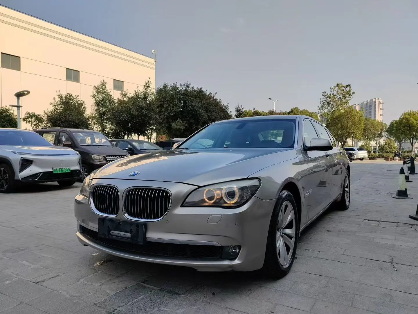 BMW 7 Series  из Китая