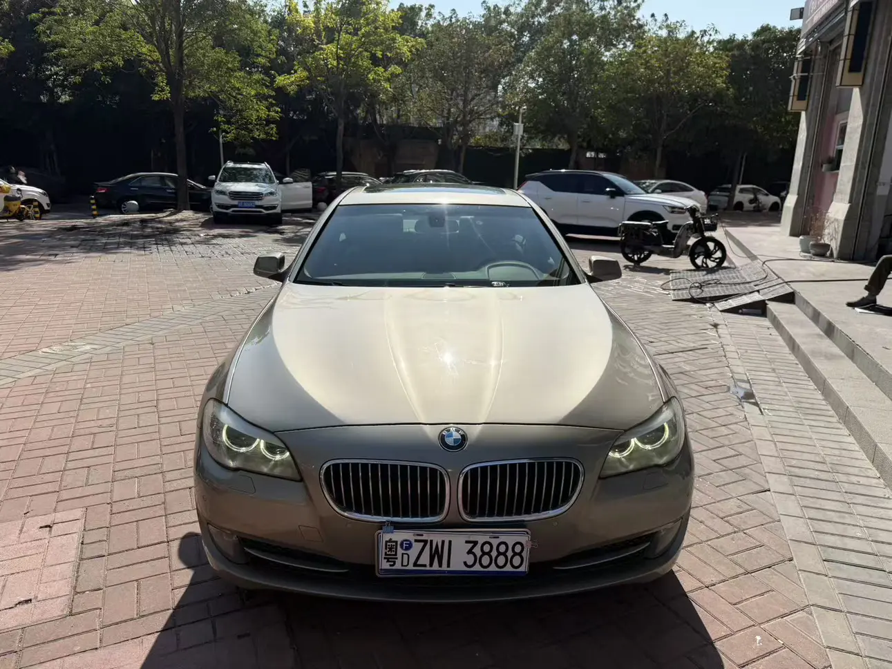 BMW 5 Series  из Китая