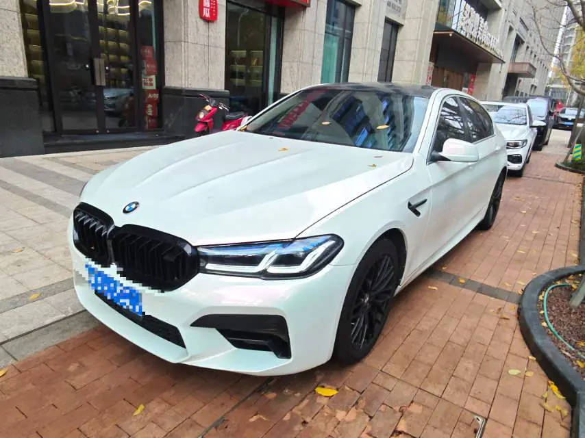 BMW 5 Series  из Китая