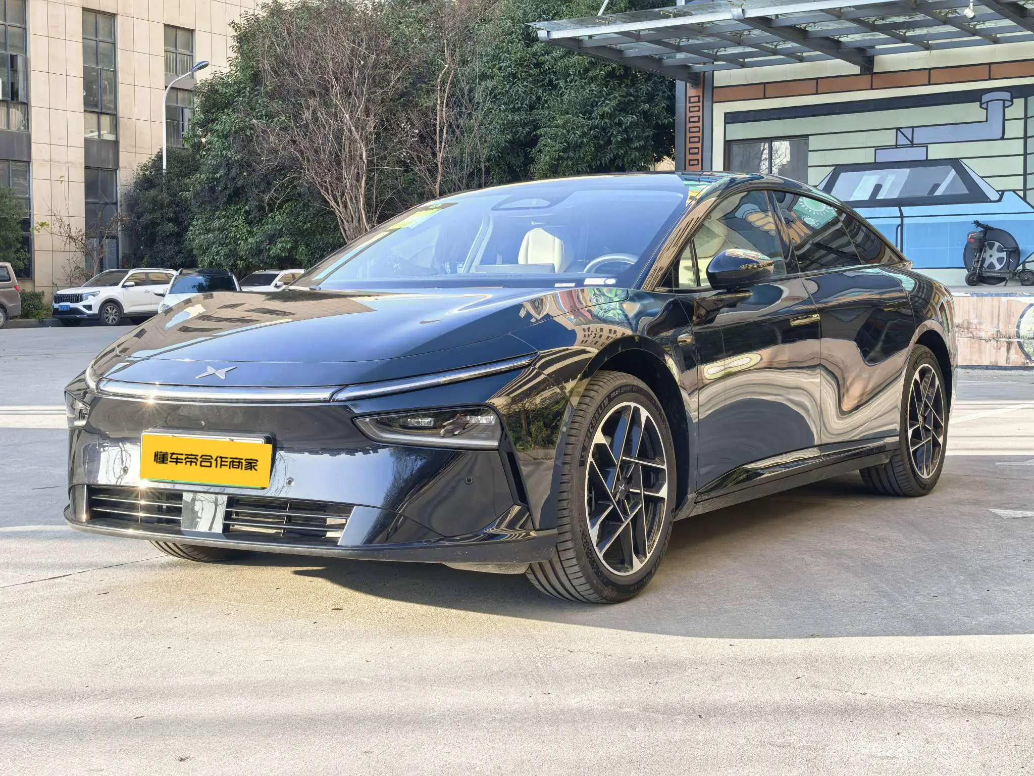 Xpeng P7+  из Китая