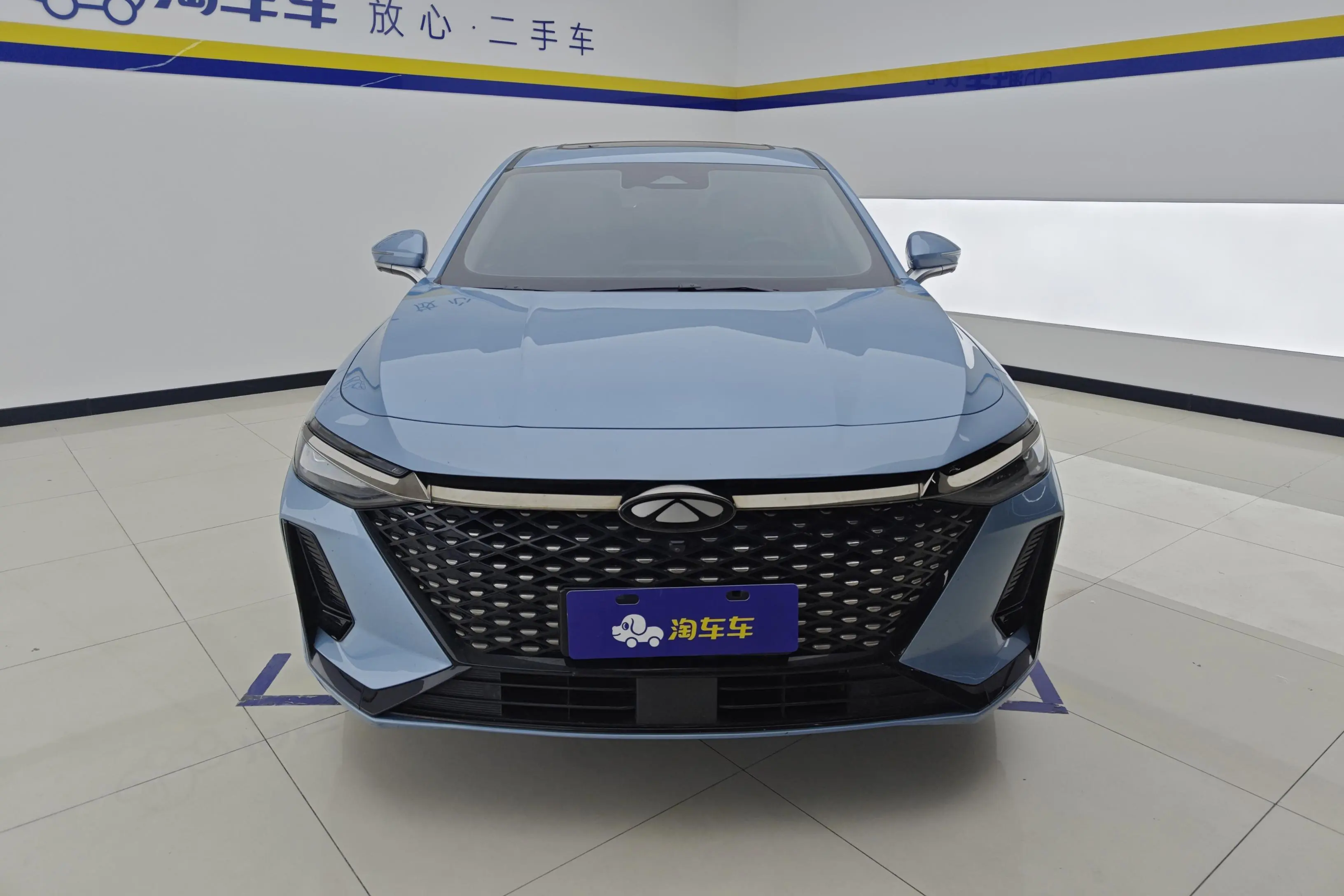 Chery Fengyun A8  из Китая