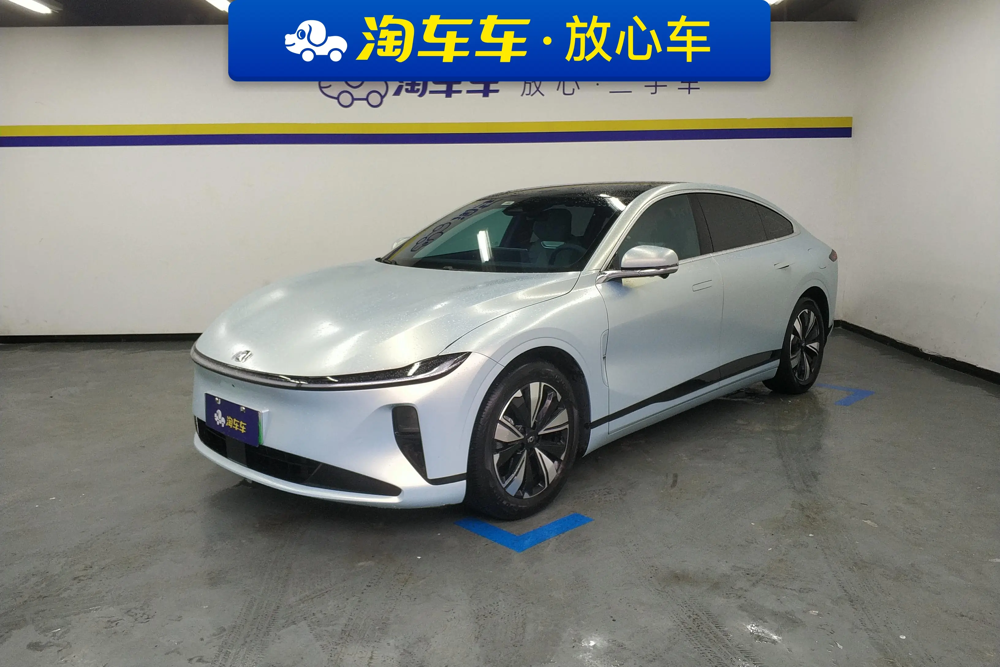 Changan Qiyuan A07  из Китая