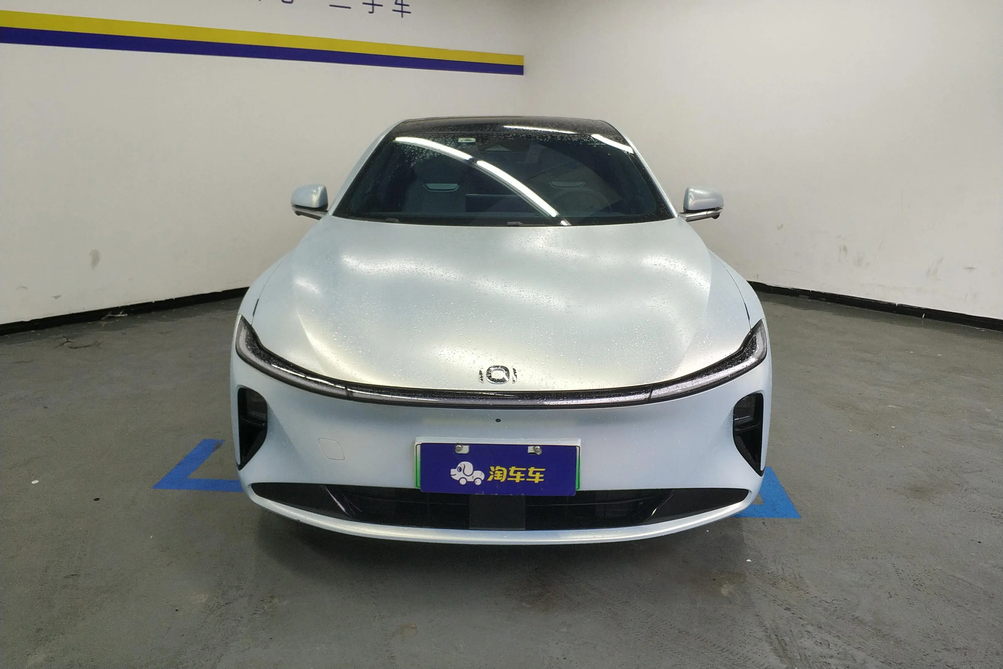 Changan Qiyuan A07  из Китая