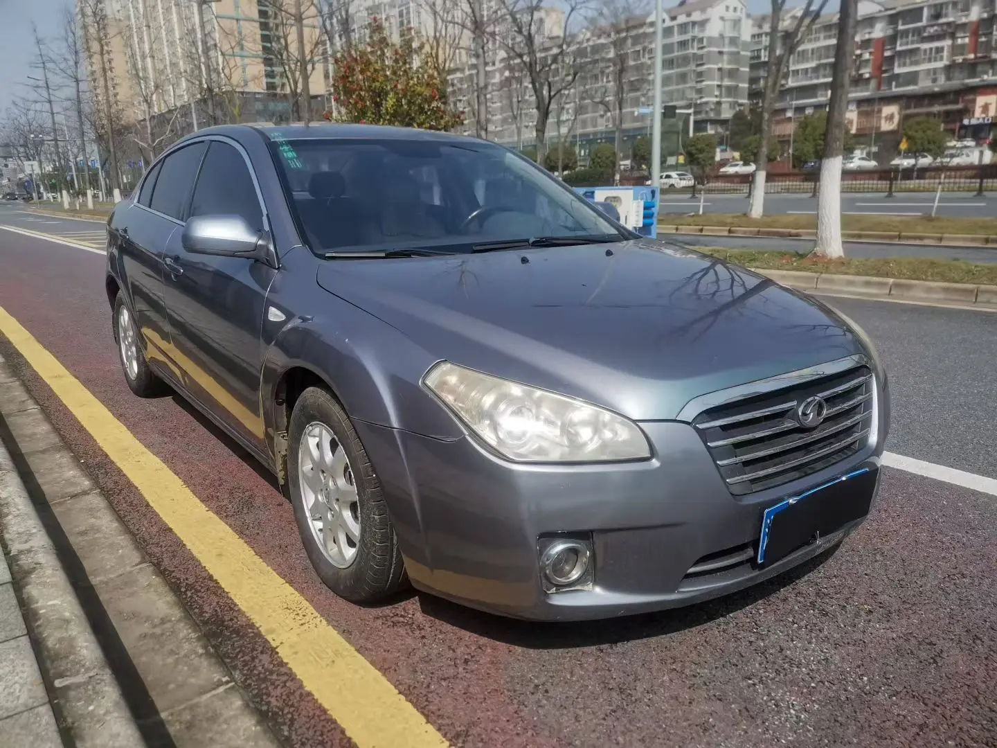 FAW Bestune B50 (Besturn B50)  из Китая