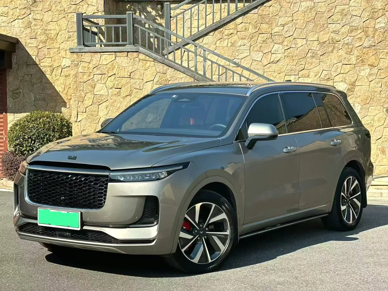 Li ONE (Ideal ONE)  из Китая